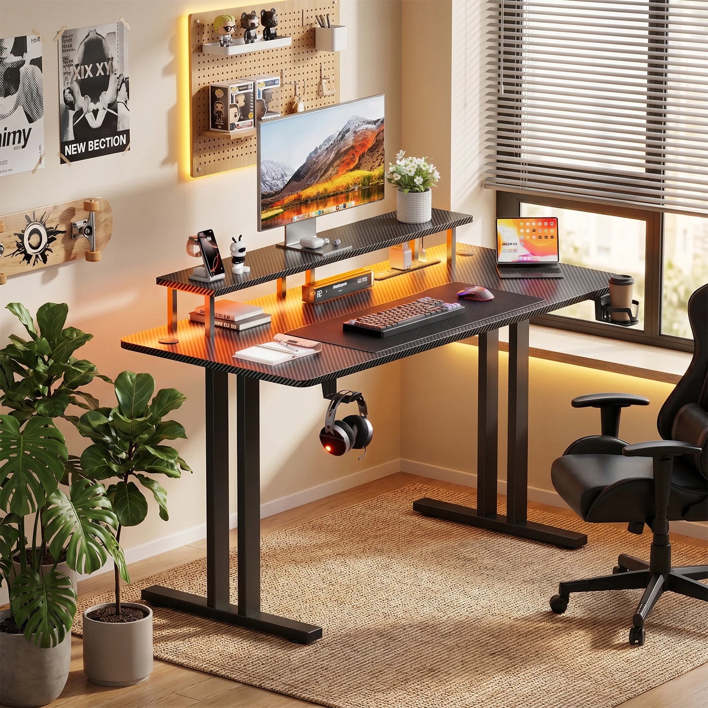 FRODROVIA Gaming Desk With LED Lights And Built In Outlet