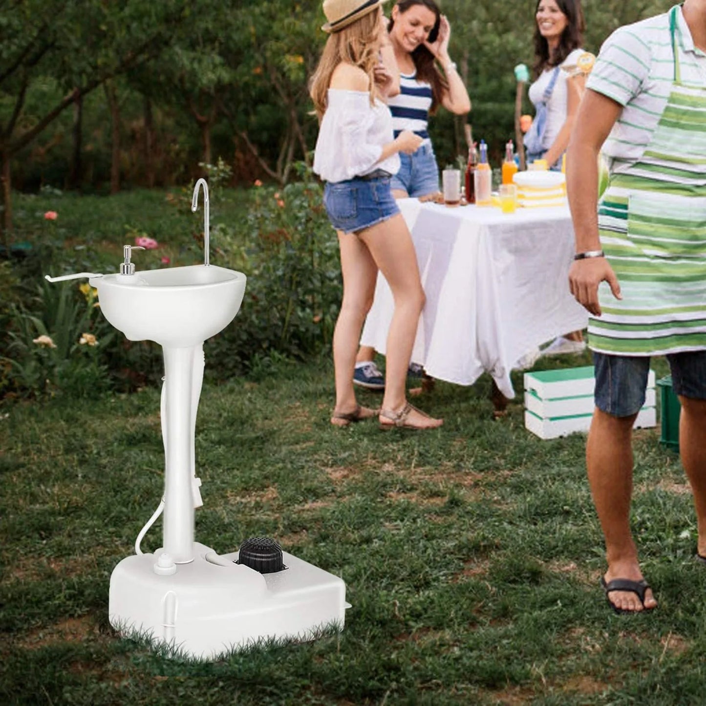 Unbrand Portable Camping Sink With Wheels And Foot Pump 9L
